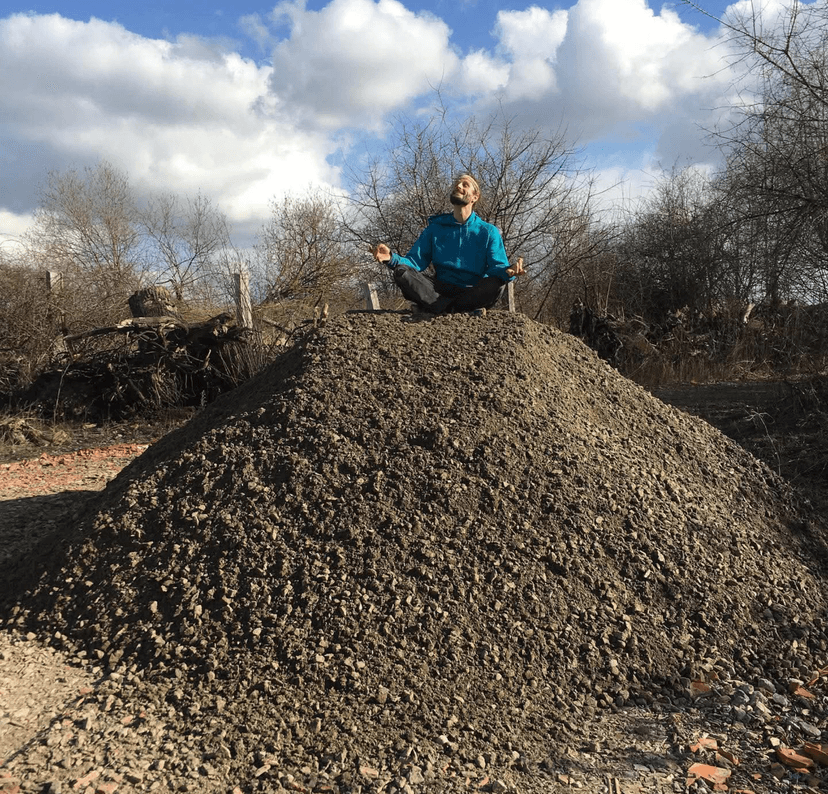 Levi auf dem Schuttberg
